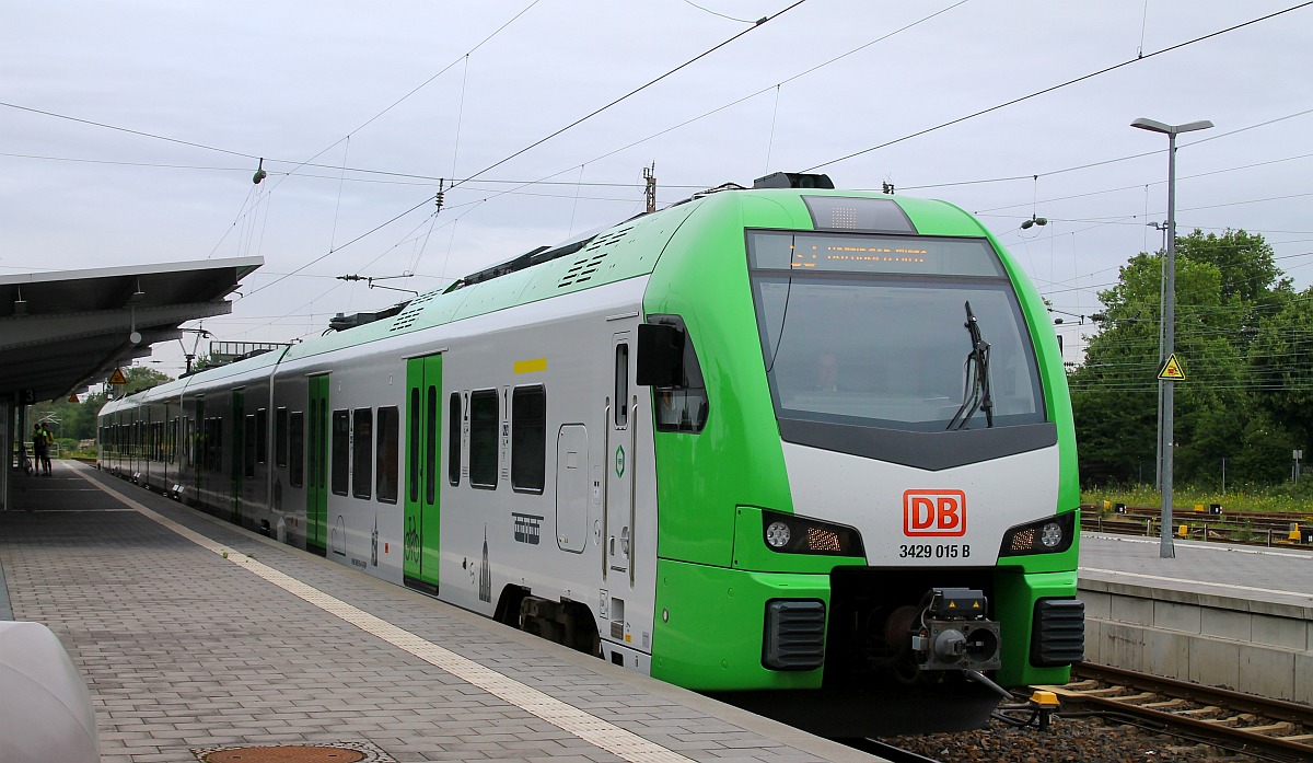 DB 3429 015 B im S-Bahn Dienst Mülheim-Styrum 10.06.2022