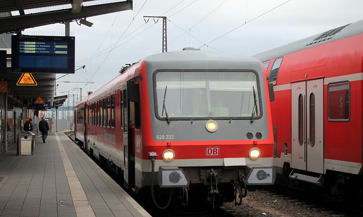 DB 628 332 als RE4393 nach Crailsheim. Aschaffenburg Hbf 22.03.2017