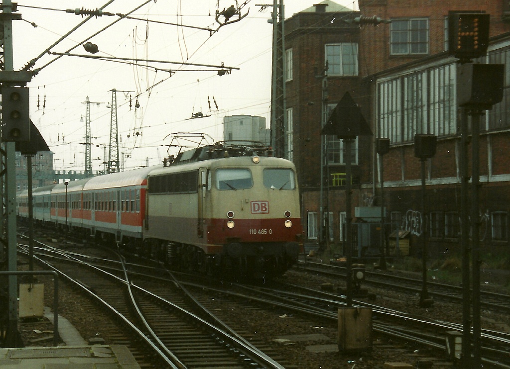DB E10 485/ 110 485-0 Hamburg Hbf 01.04.2009