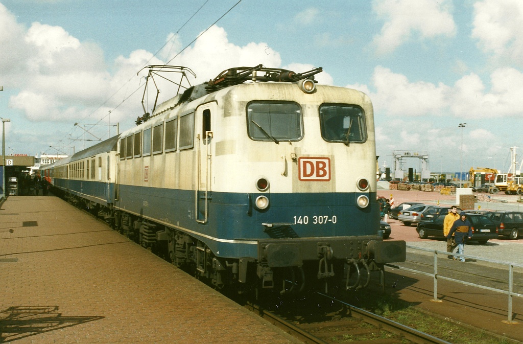 DB E40 307/ 140 307-0 Emden Außenhafen 19.04.2012