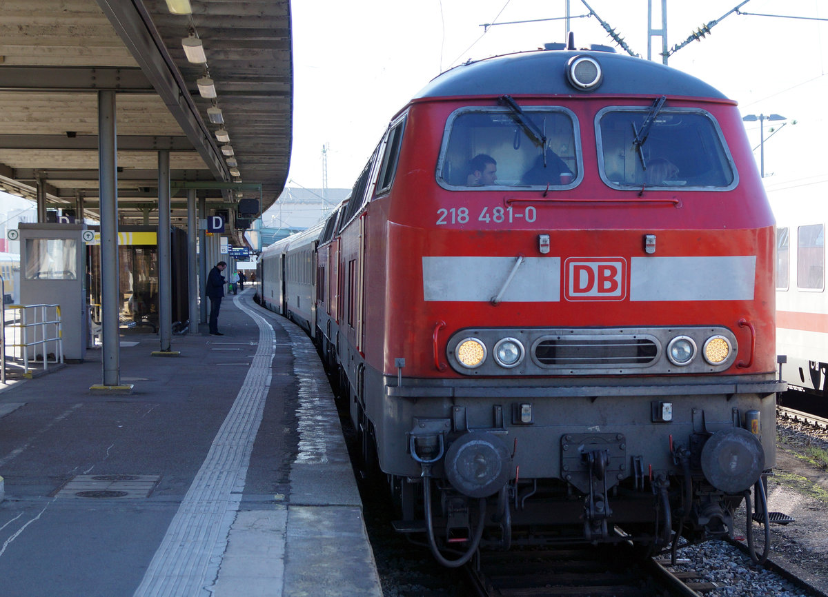 DB: Impressionen des Bahnhofs Stuttgart Hbf vom 3. Dezember 2016.
Foto: Walter Ruetsch