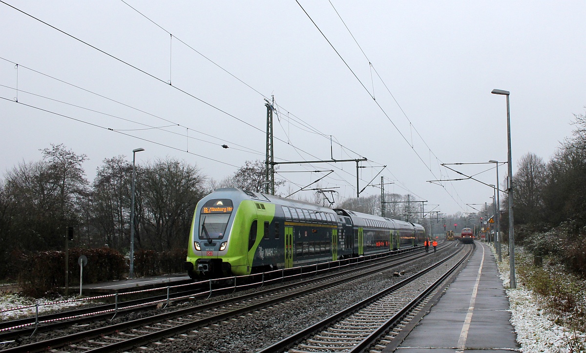 DB Twindexx 445 042 und 024 mit dem RE7 nach Hamburg. Owschlag 29.12.2020
