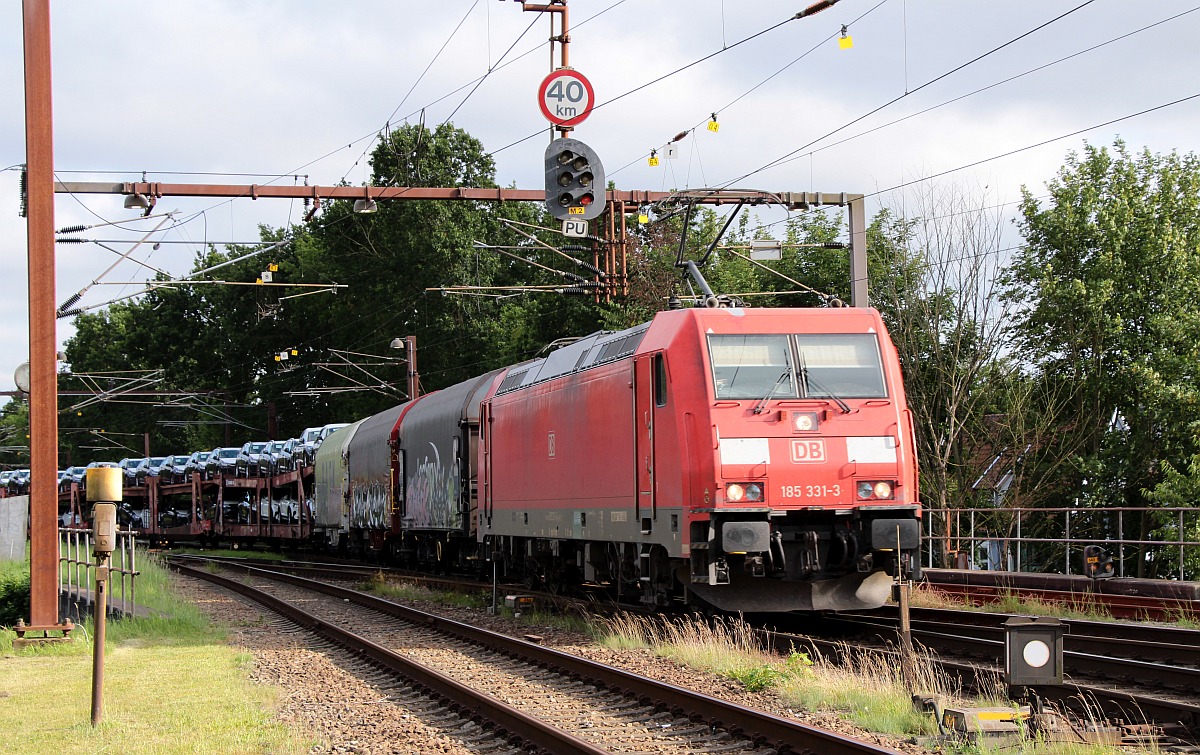 DBCSC 185 331-3 mit Gterzug Einfahrt Pattburg/DK. 08.07.2022