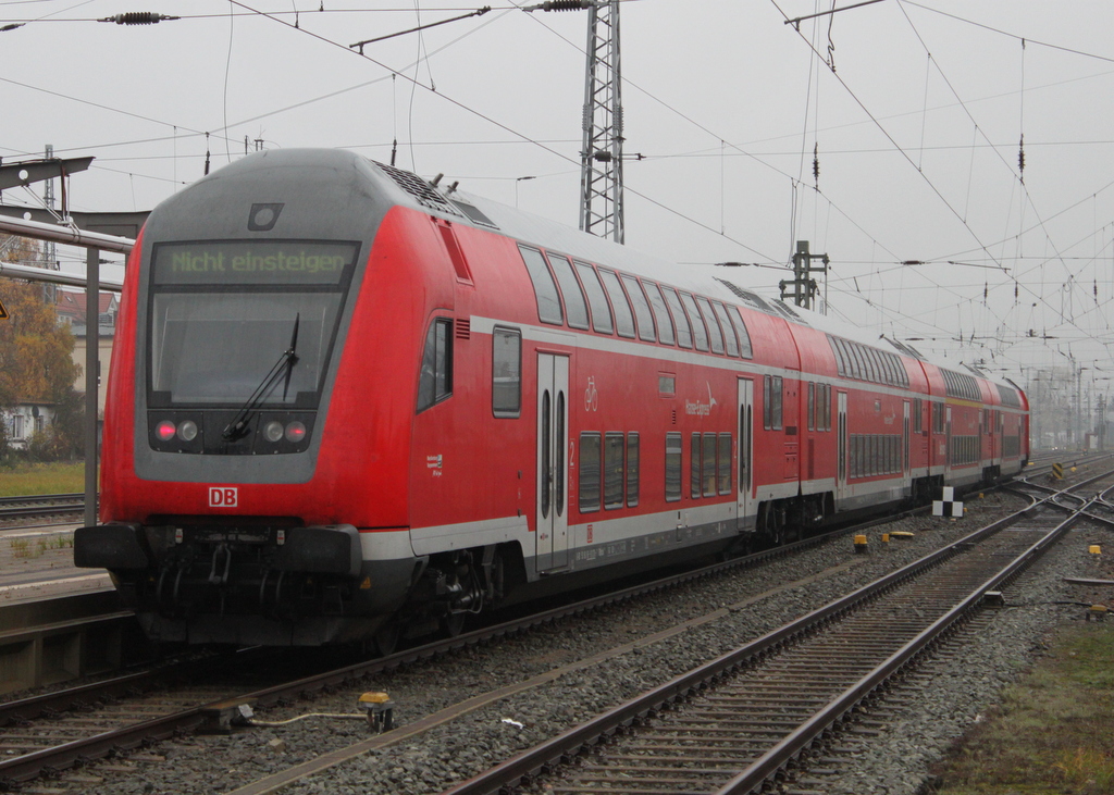 DBpbzfa 766.1 beim Rangieren im Rostocker Hbf.06.11.2015