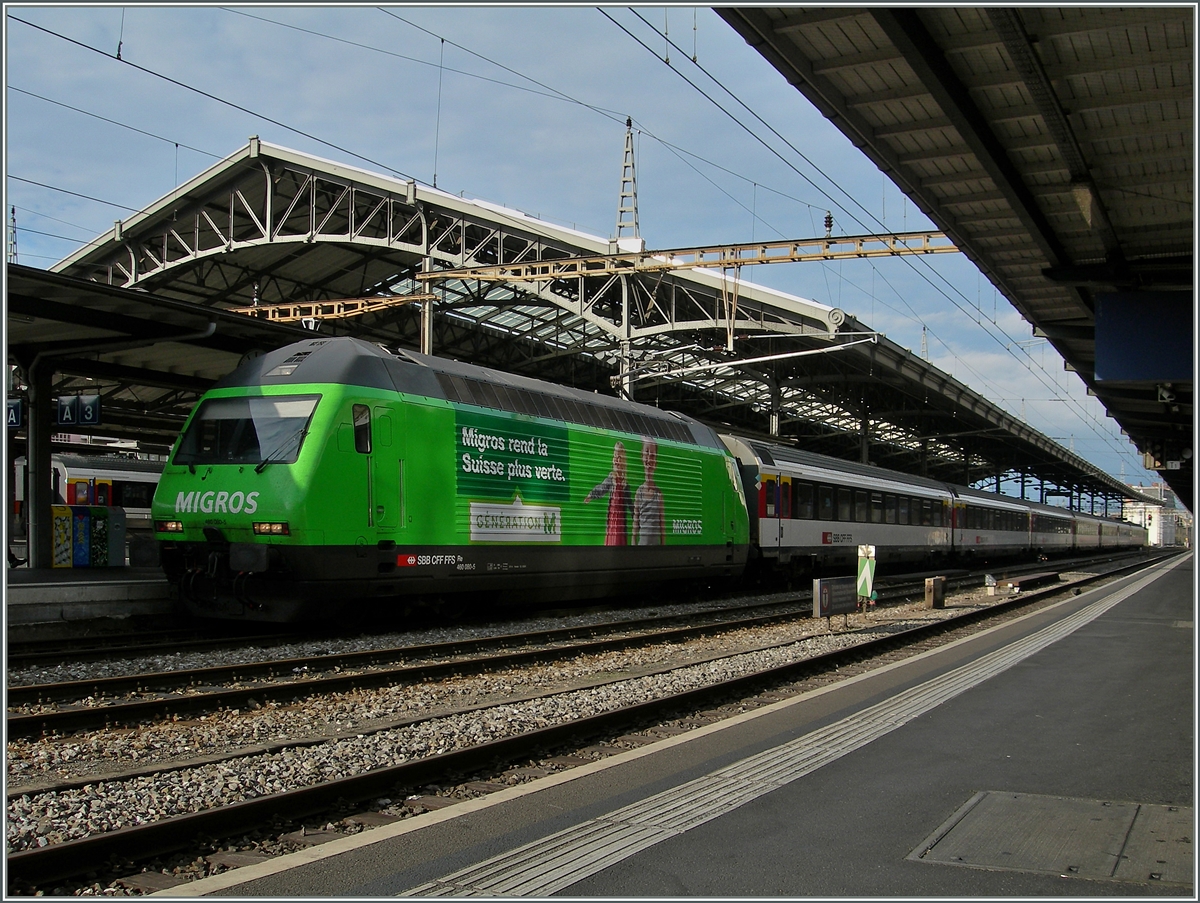 Dei  MIGROS  Re 460 080-5 in Lausanne. 
12. Okt. 2014 