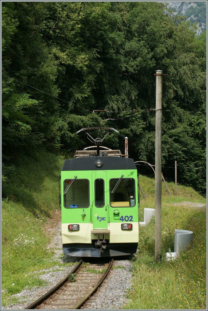 Der ASD BDe 4/4 402 bei Verchiez. 
27. Aug. 2013