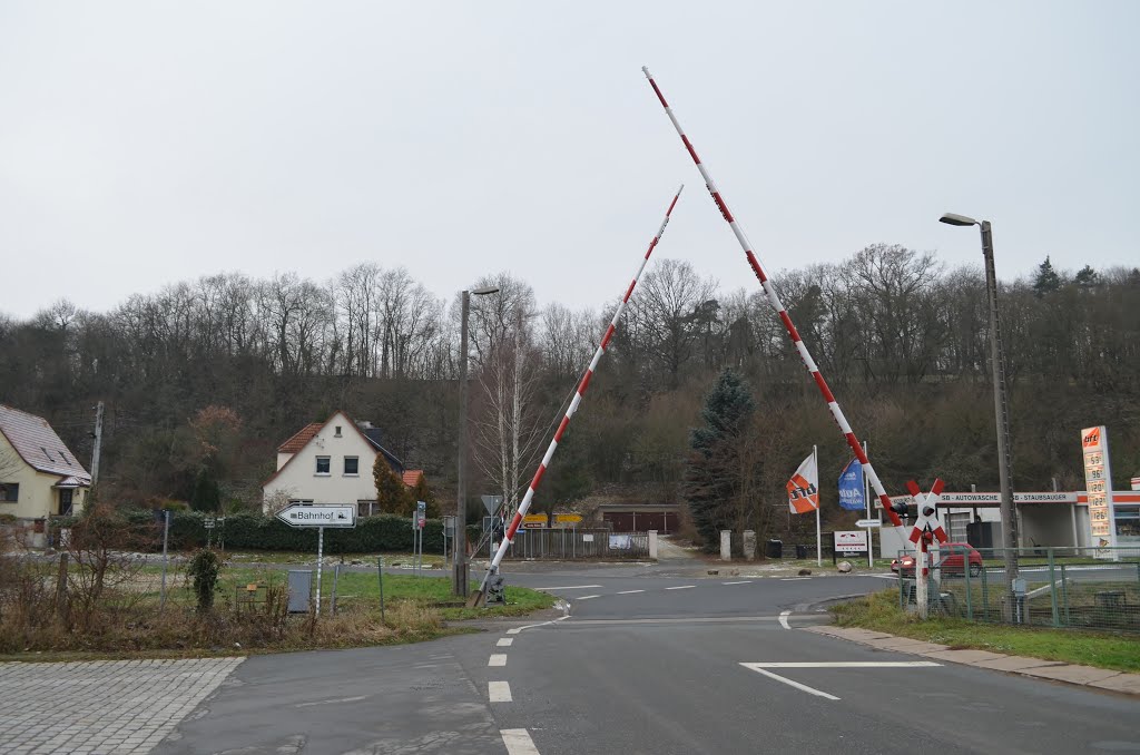 Der Bahnübergang in Nebra am 03.01.2016. (Foto: EC Vindobona)