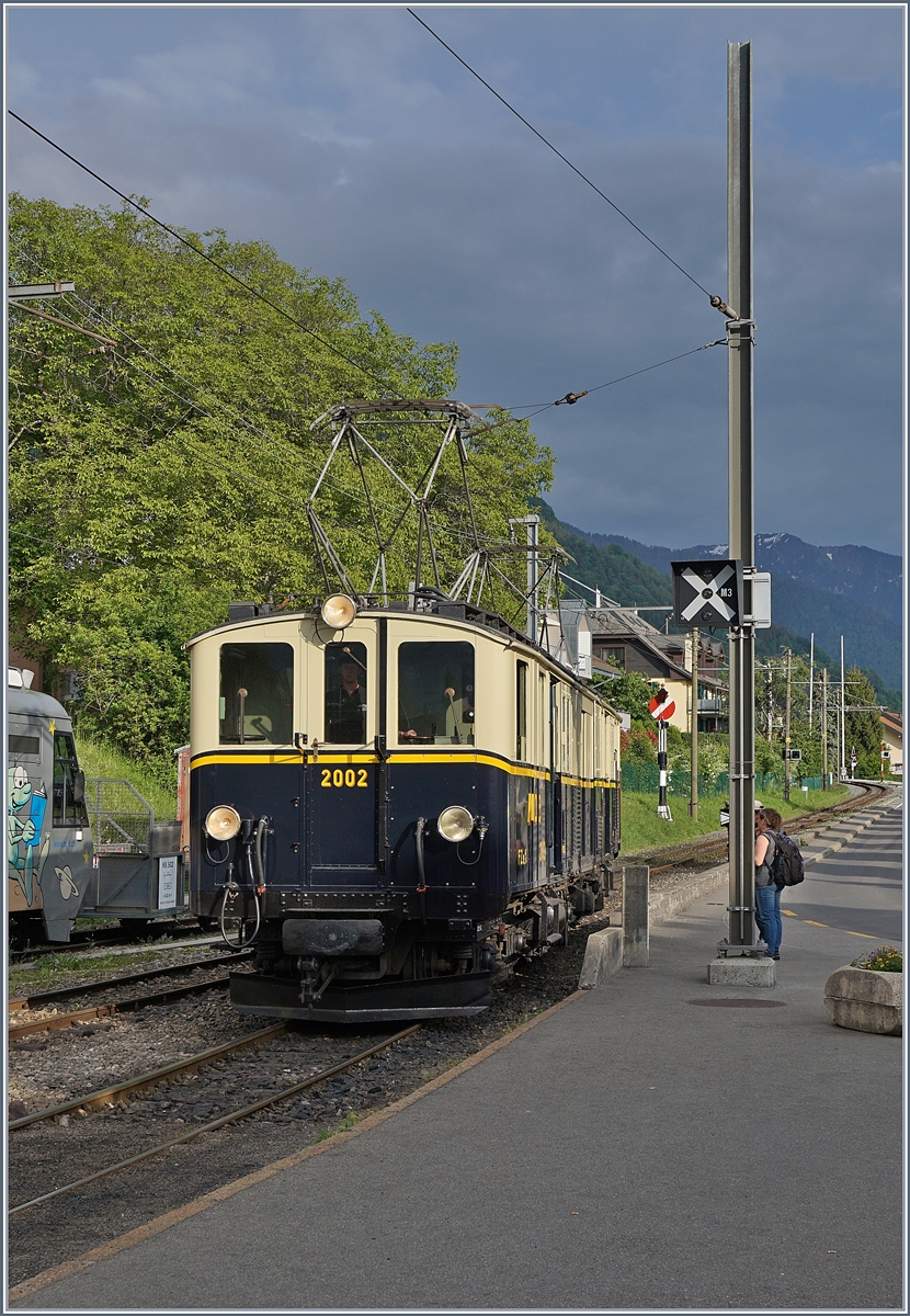 Der von der Blonay-Chabmy Bahn vor einigen Jahren restaurierte MOB FZe 6/6 2002 in Blonay.
20. Mai 2018