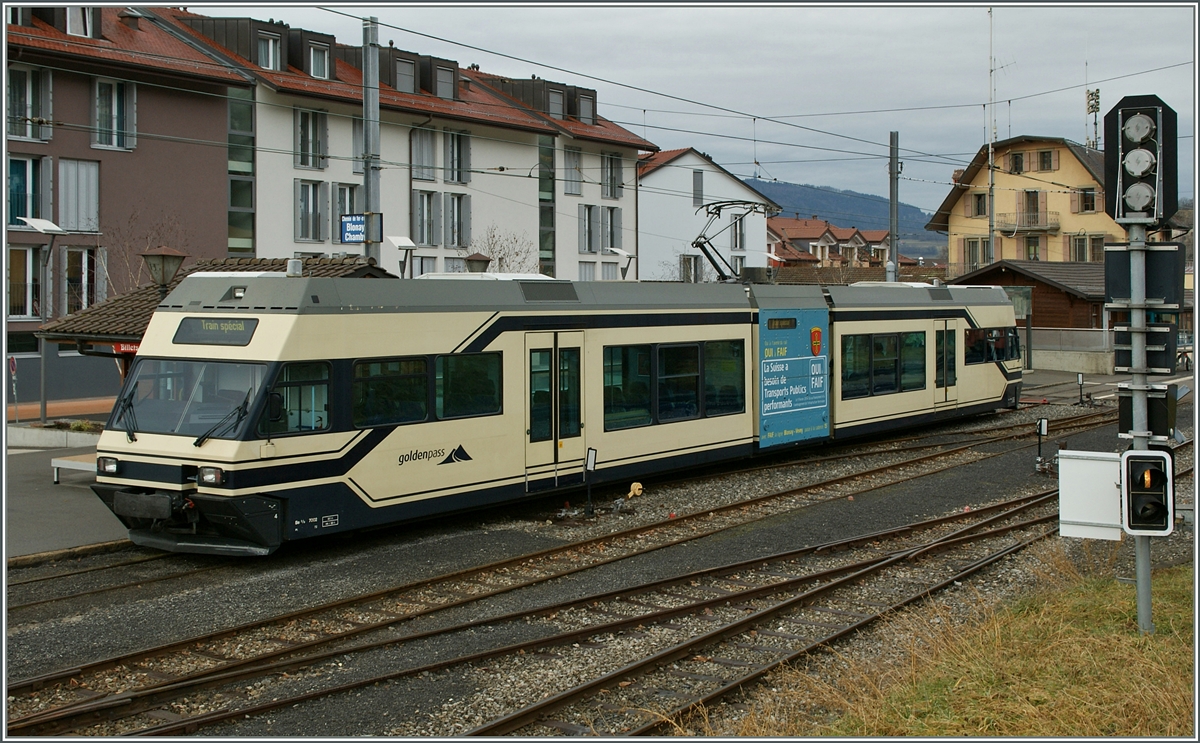 Der CEV GTW e 2/6 7002 wirbt für die Volksabstimmung zum öffentlchen Verkehr vom 9. Feb. 20014.
Blonay, den 16. Jan. 2014