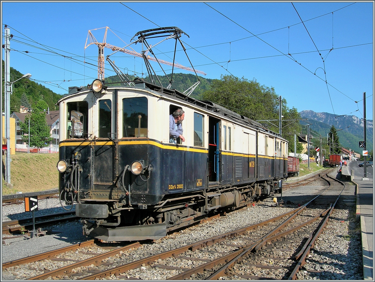 Der DZe 6/6 der MOB, heute im Besizt der Museumsbahn Blonay - Chamby, in Blonay.
24. Mai 2010  