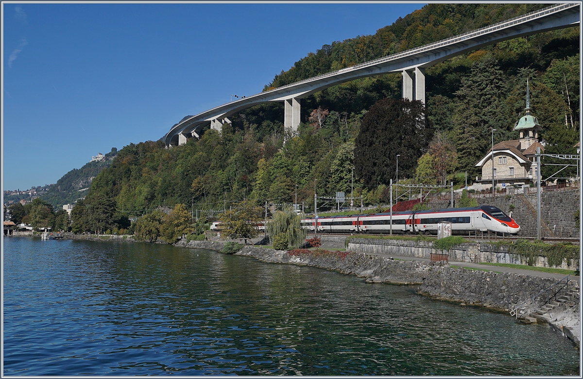 Der EC 39 von Genève nach Milano kurz vor Villeneuve 

11. Okt. 2019