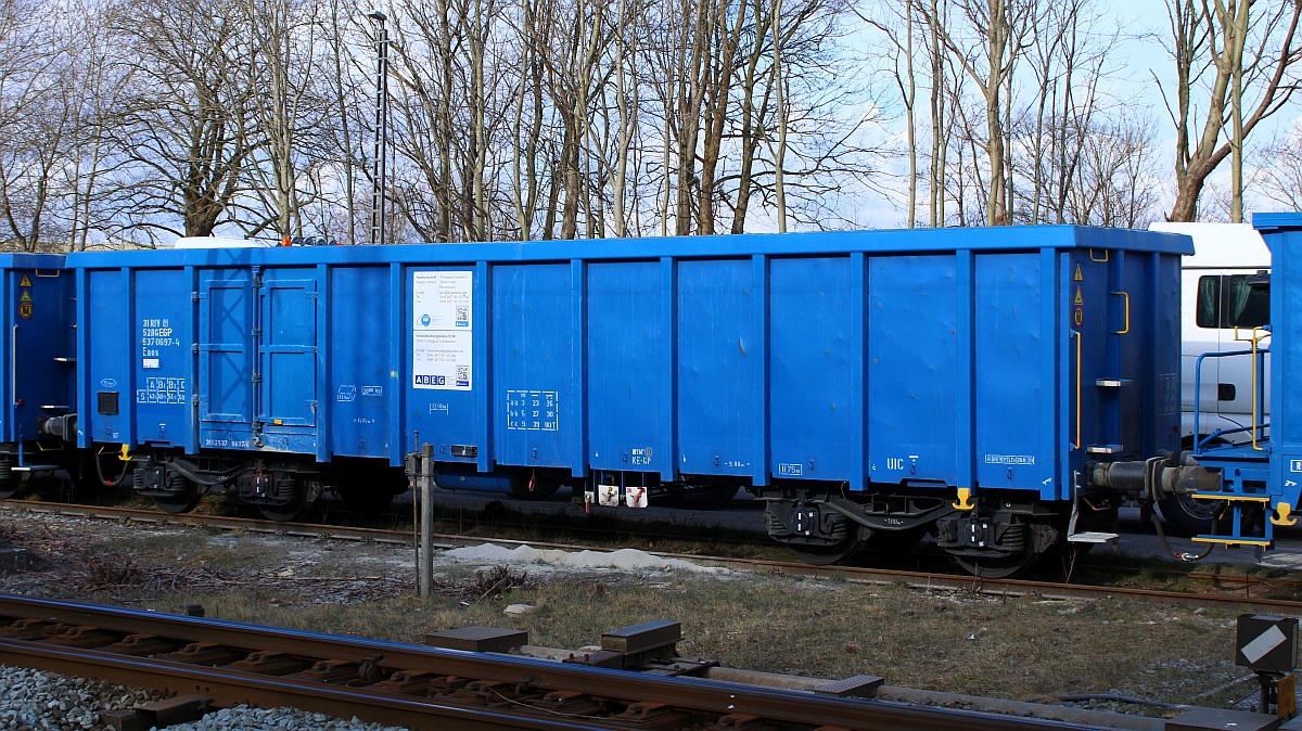 Der EGP Düngerzug bestand diesmal rein aus blauen Wagen der Gattung Eaos alle registriert in BG und CZ, dieser unter 31 52 5370 697-4 BG-EGP. Jübek 15.03.2022