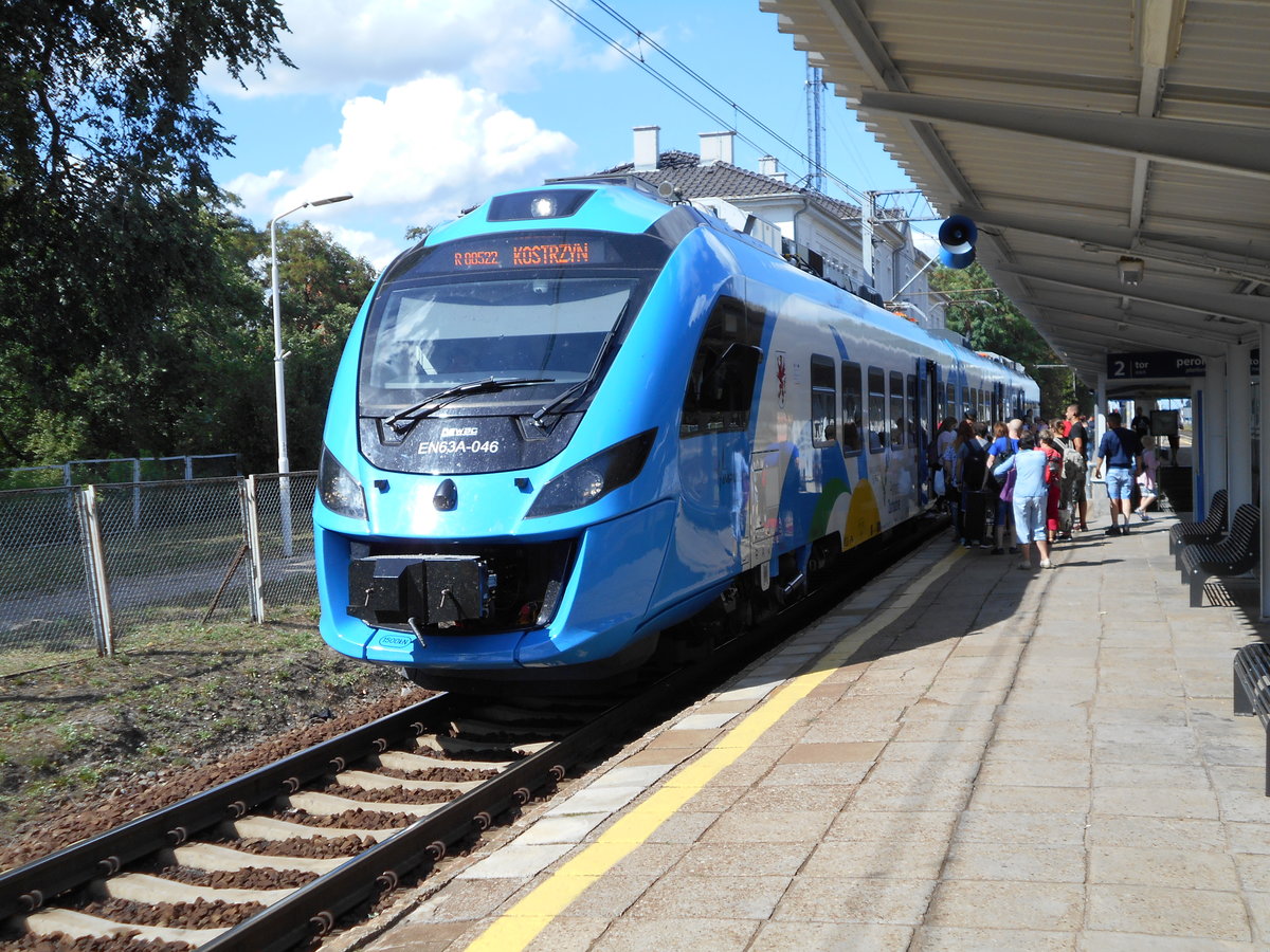 Der EN63A-046,von Szczecin Glowny nach Kostryzn,am 11.August 2018,im polnischen Gryfino.