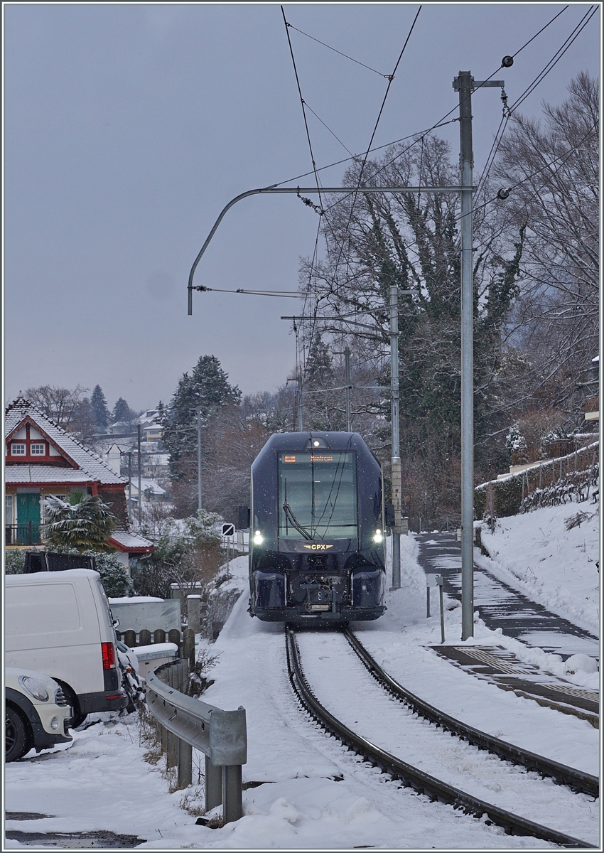 Der GoldenPasss Express GPX kommt! Doch bei dem garstigen Wetter lockte mich der GPX 4065 von Interlaken nach Montreux an die MOB... Ein kleines Detail am Rande: Die Werbung versprich eine Fahrt zu Palmen, dass diese auch verschneit sein können wird freilich verschweigen.

22. Januar 2023