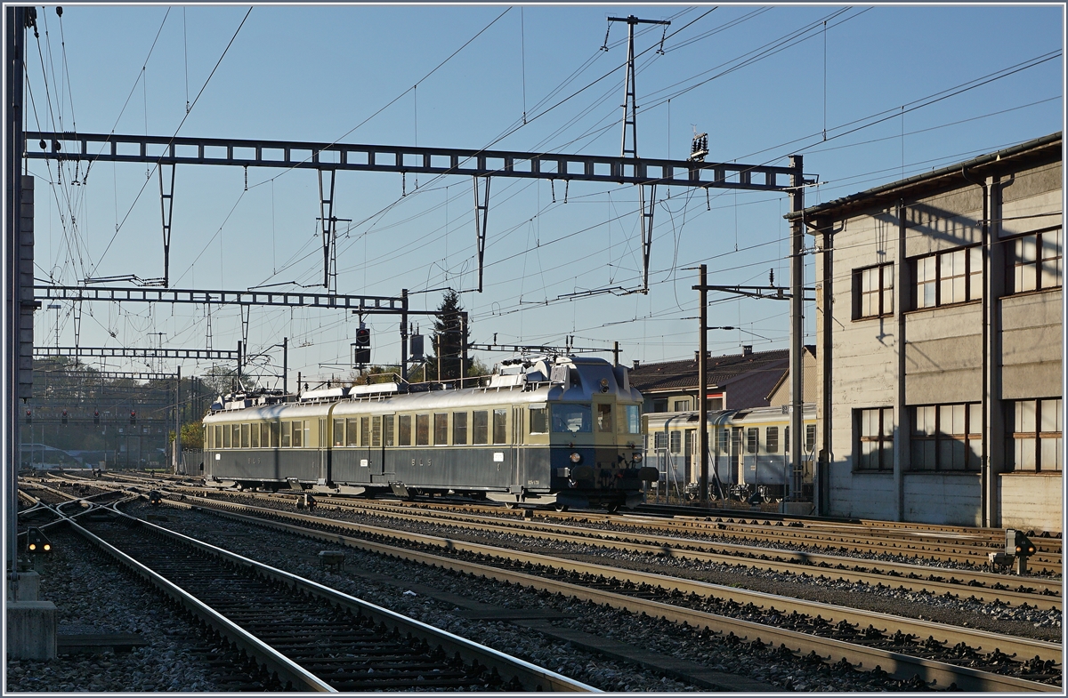 Der historische BLS BCFe 4/6  Blauer Pfeil  erreicht als Extrazug sein Ziel Burgdorf.
29. Okt. 2016