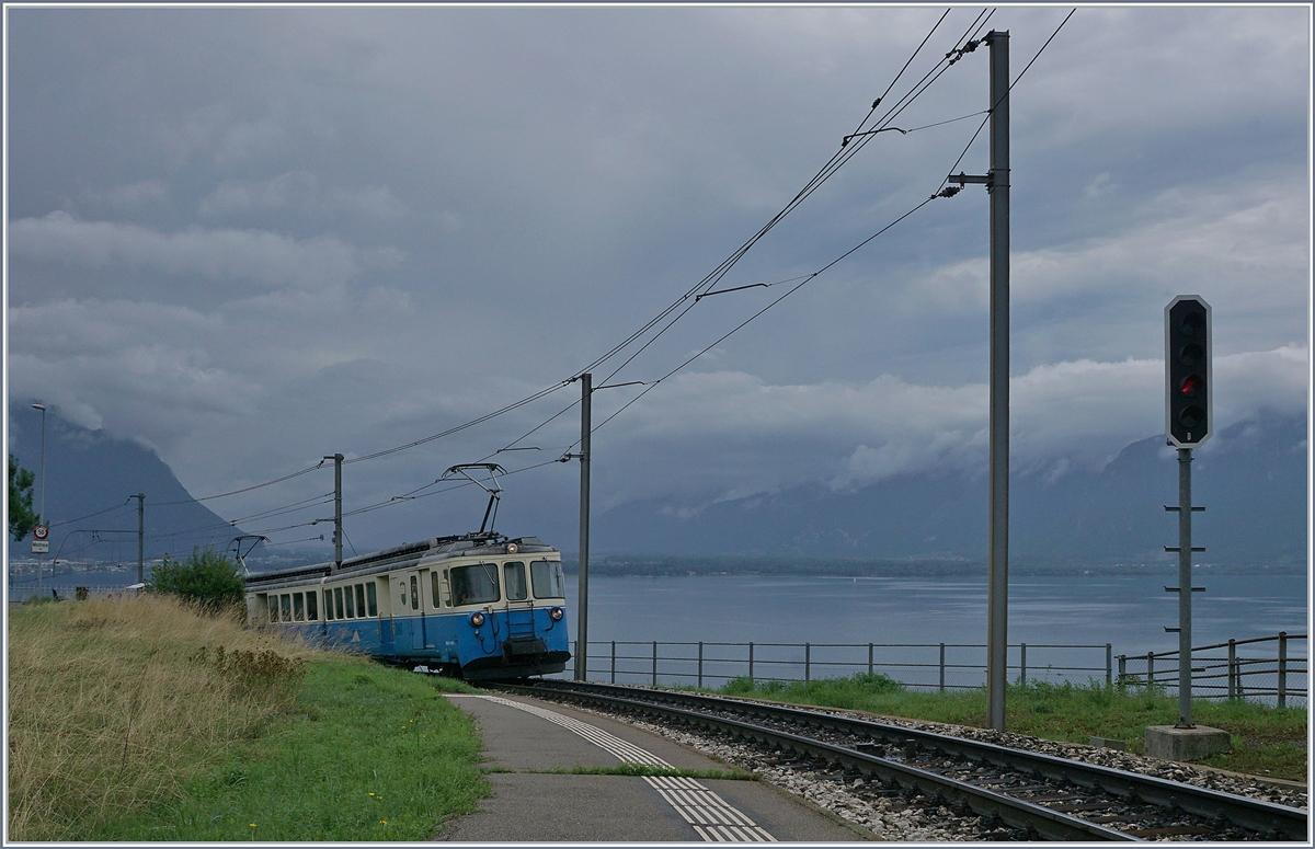 Der MOB ABDe 8/8 4002 VAUD erreicht Châtelard VD. 

19. Aug. 2019