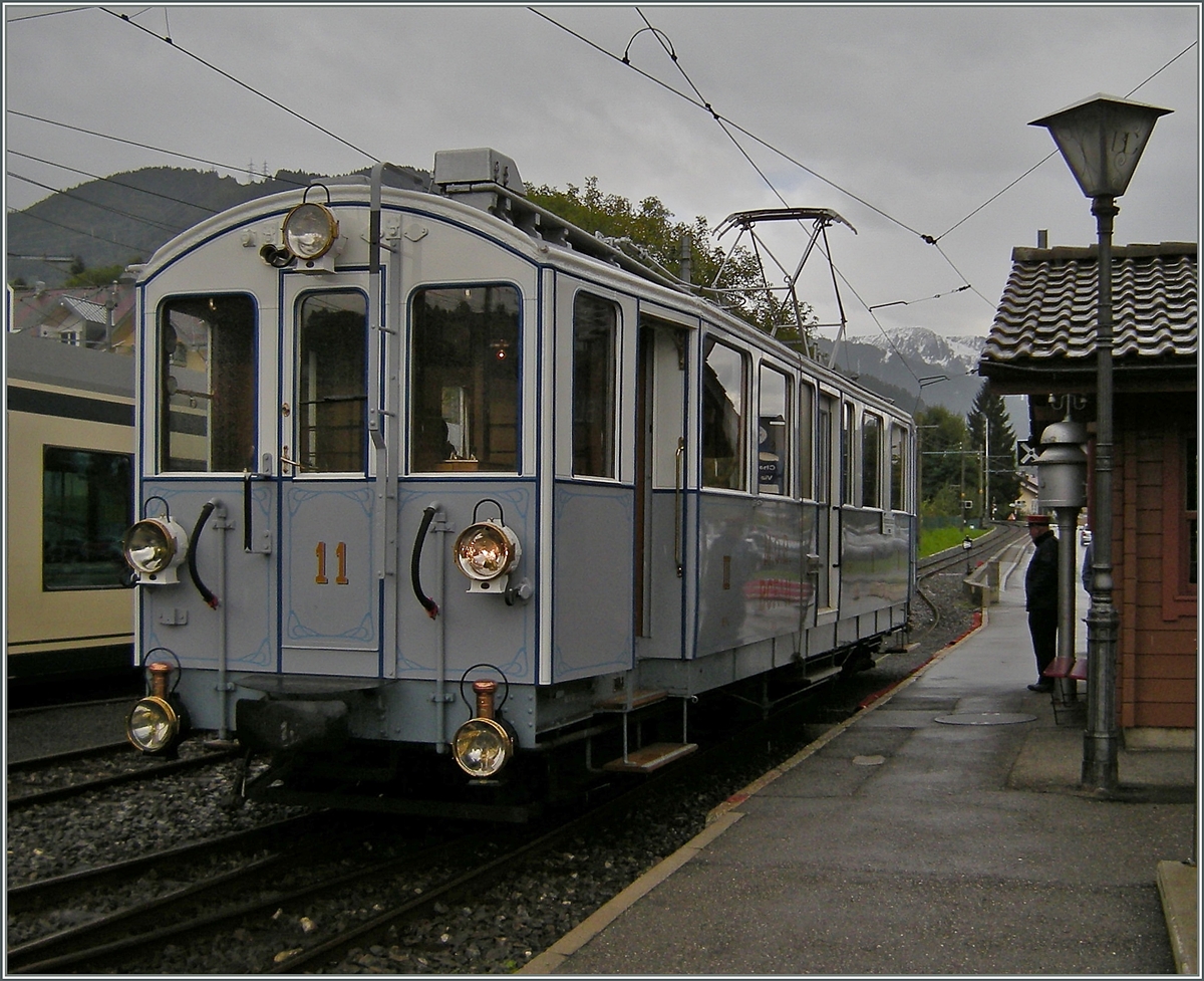 Der MOB BCFe 4/4 N11  von 1905 in Blonay beider Blonay-Chamby-Musseumsbahn. 
13. Okt. 2013