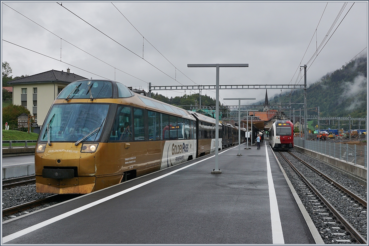 Der MOB Panoramic Express im neu gestalteten Bahnhof von Montbovon.
14. Sept. 2018