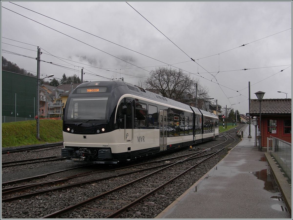 Der neue CEV MVR SURF (Srie Unifie Romande pour Rseau Ferr mtrique) GTW ABeh 2/4 St-Lgier 7501 in Blonay.
25. Feb. 2016