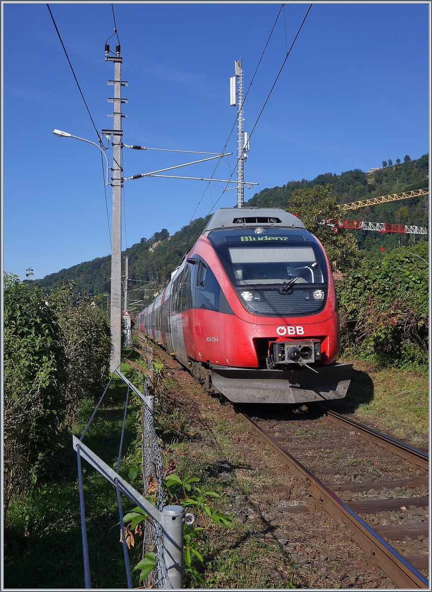 Der ÖBB ET 4024 019-4 nach Bludenz kurz vor Bregenz.

13. Sept. 2019