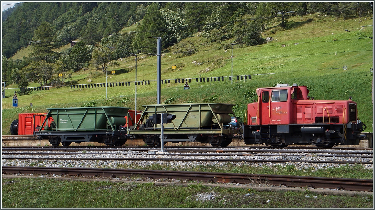 Der  Schöma  Tm 2/2 4971 in Oberwald.
16. Aug. 2014