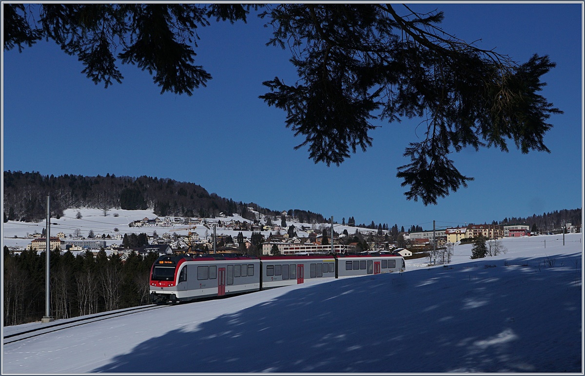 Der TRAVYS  SURF  erreicht in Kürze sein Ziel Ste-Croix.
14.02.2017