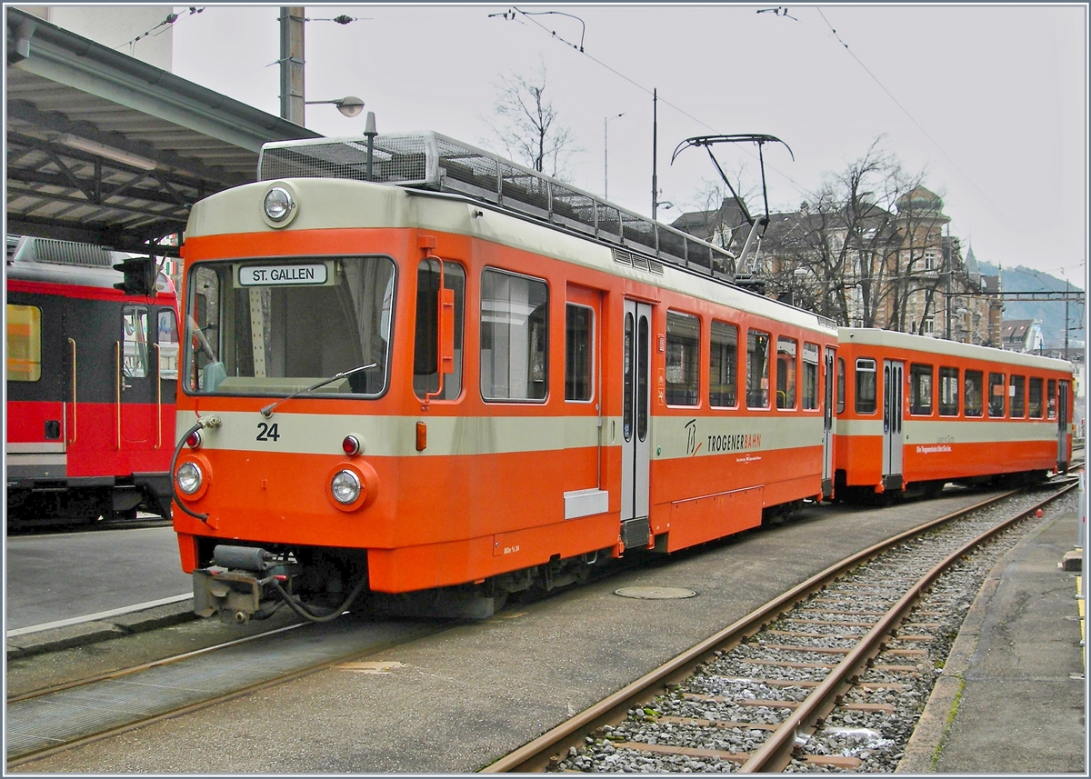 Der Trogener Bahn BDe 4/8 24 in St. Gallen. Der Zug wurde 2009 an die Rittner Bahn verkauft.
8. Feb. 2007