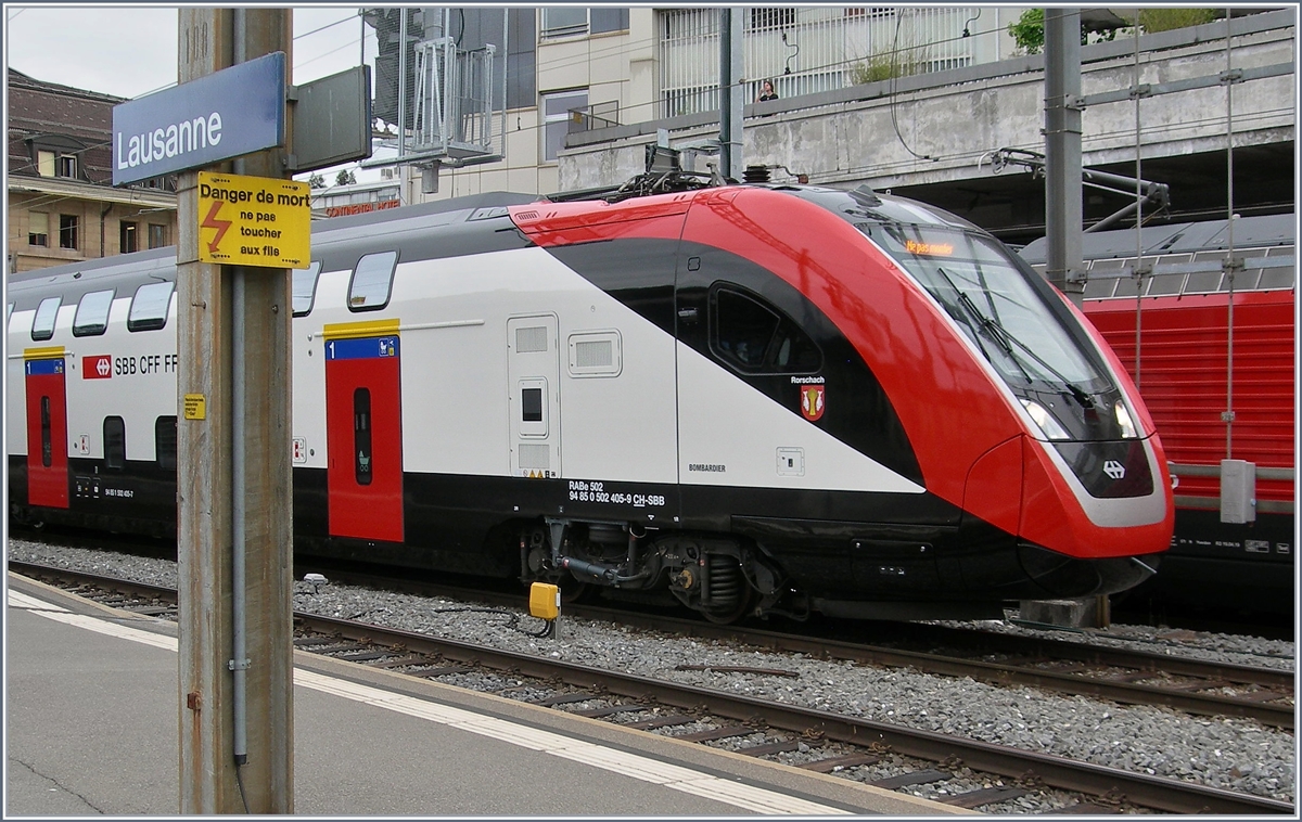 Der vierteilige SBB Twindexx RABDe 502 405-9  Rorschach  (UIC 94 85 0 502 405-9 CH-SBB) auf einer Testfahrt in Lausanne. 

6. Juni 2019 