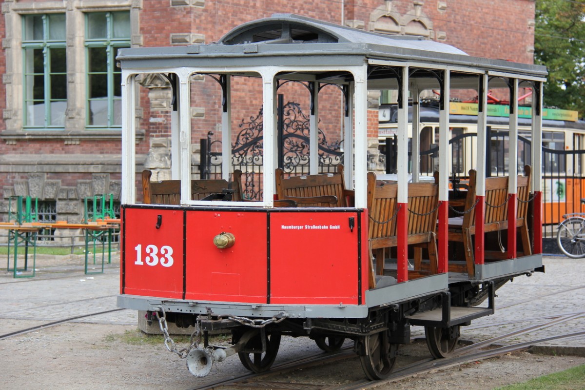 Der Wagen 133 am 16.09.2012 während der 120 Jahrfeier der Naumburger Straßenbahn vor dem Depot. (Foto: Wolfgang Krolop)