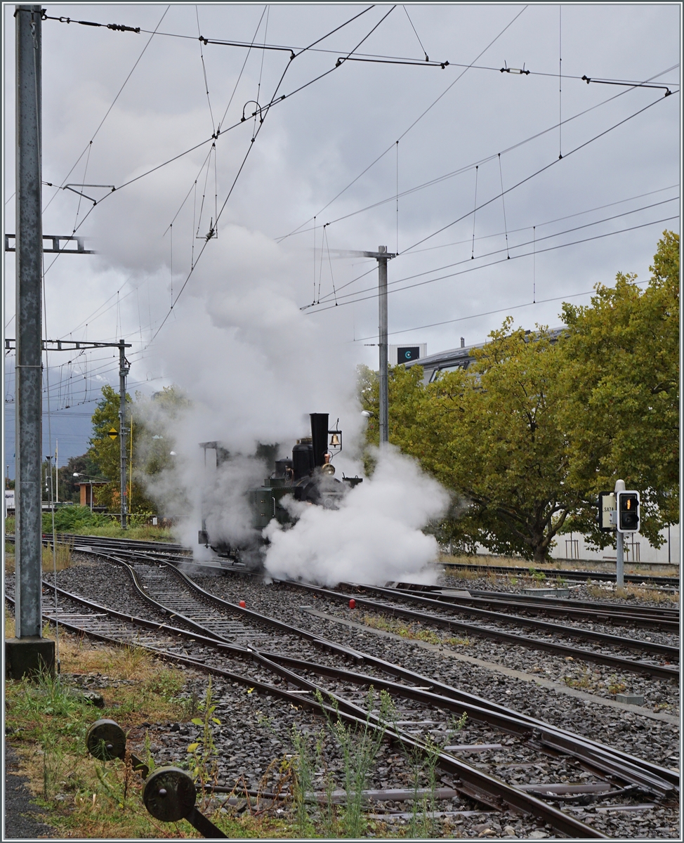 Die 1890 gebaute (ex LEB) G 3/3 der Blonay-Chamby Bahn rangiert in Vevey. 

27. September 2020