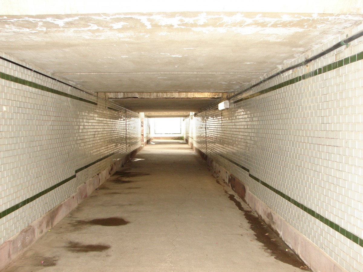 Die Bahnhofsunterführung in Laucha am 12.07.2009. Übrigens die Einzigste entlang der Unstrutbahn. (Foto: Dieter Thomas)