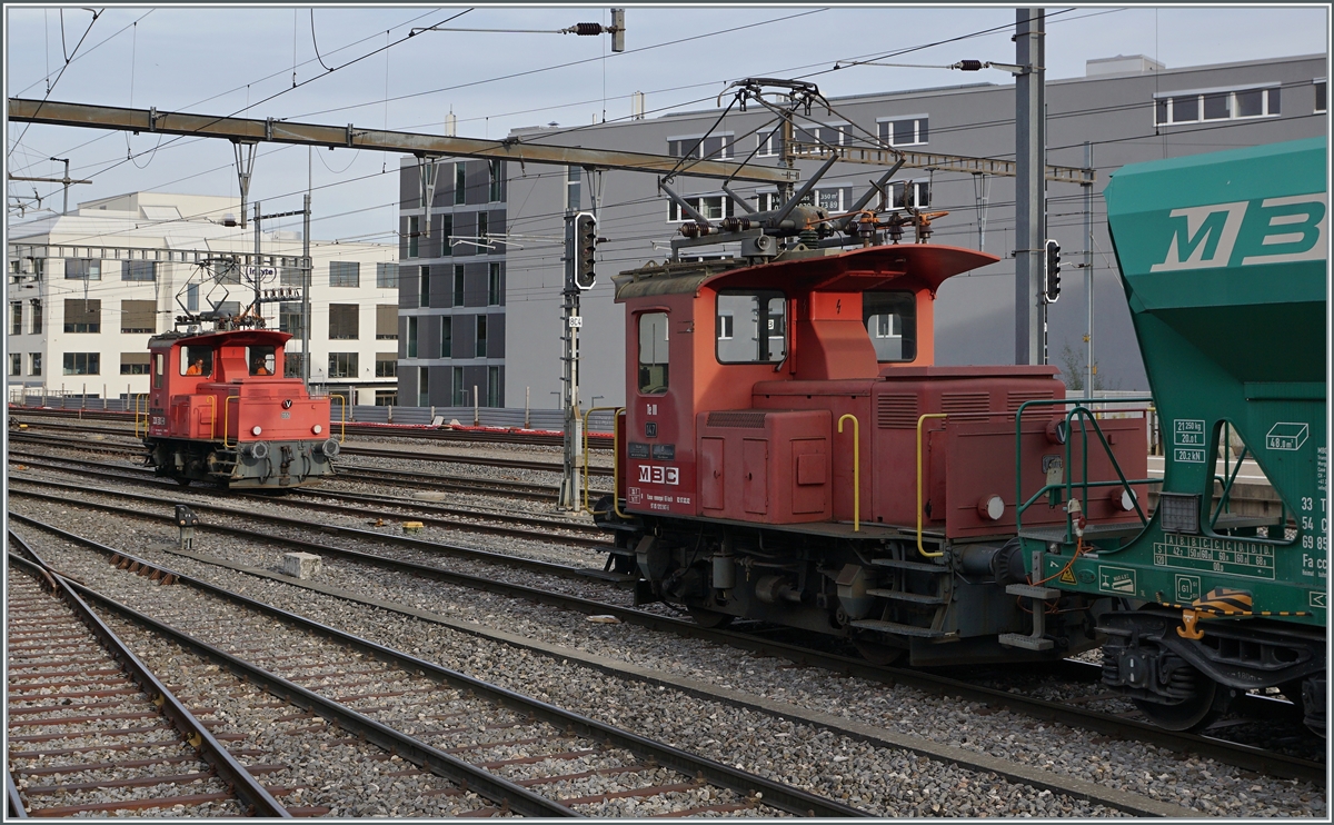 Die beiden BAM MBC Te 212 III N° 147 und 155 rangieren in Morges. 

18.10.2021