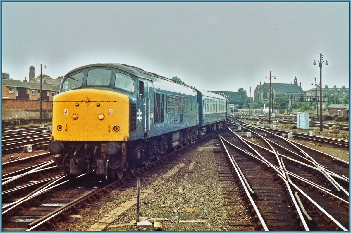 Die British Rail 45 137 in York.
Analog Bild vom 18. Junmi 1984