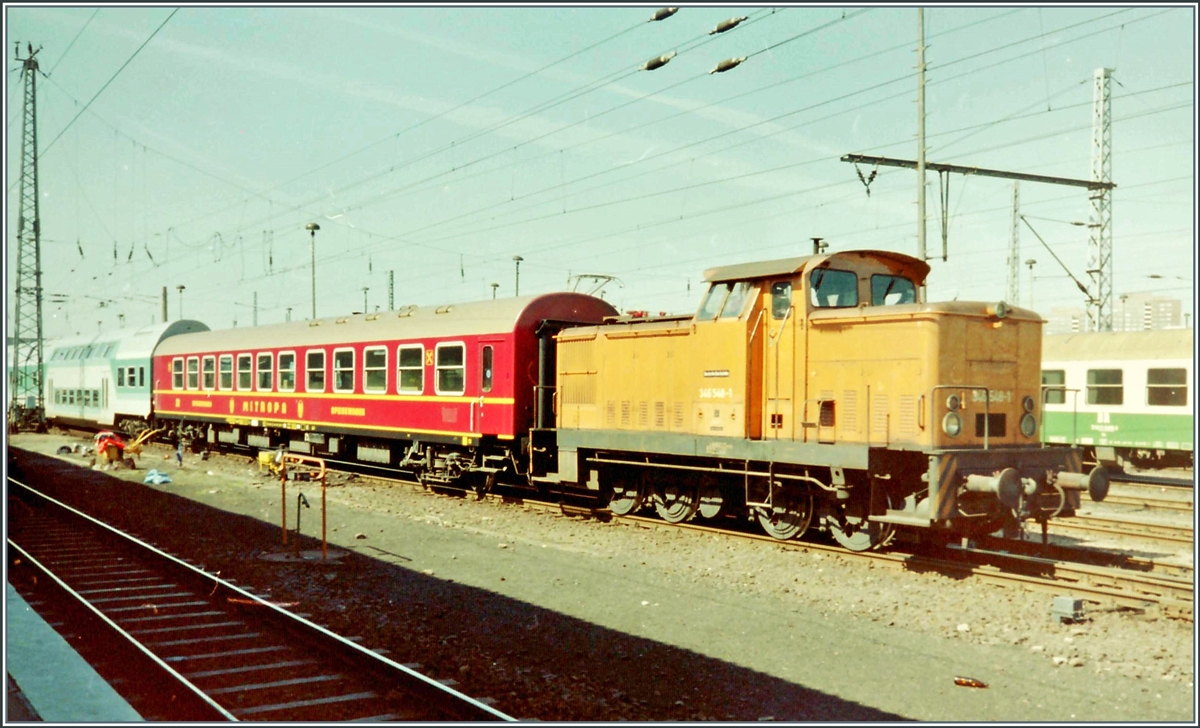 Die DR 346 598-1 rangiert in Berlin Lichtenberg.

3. Mai 1994