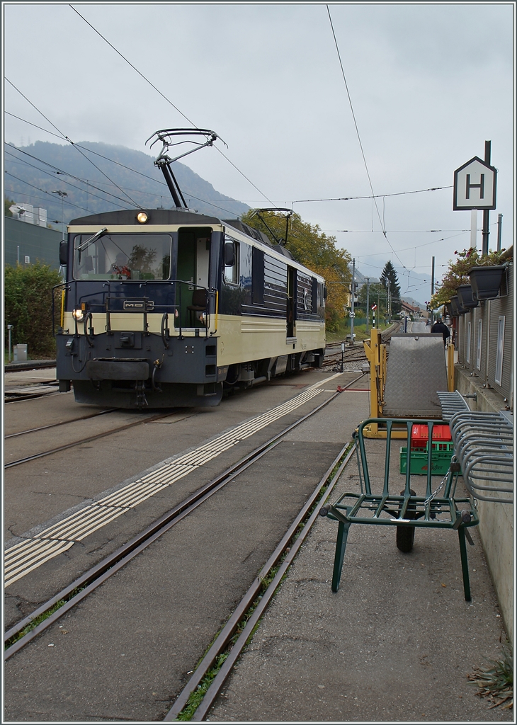 Die MOB GDe 4/4  Interlaken  in Blonay.
19. Okt. 2015
