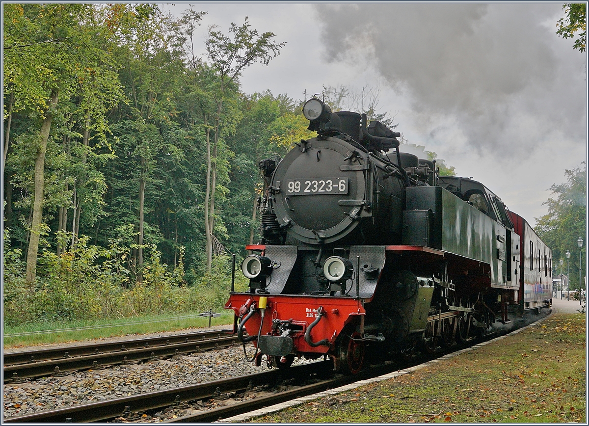 Die MOLLI 99 2323-6 in Heiligendamm . 

28. Sept. 2017
