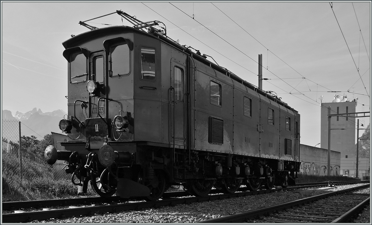 Die SBB Ae 3/6 II 10264 in Aigle.
9. April 2014