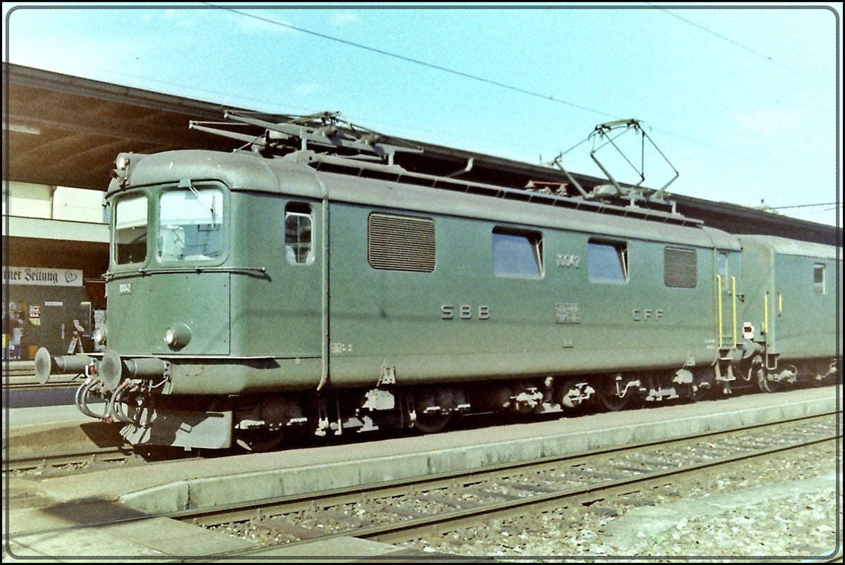 Die SBB Re 4/4 I 10042 in Solothurn.
Sept. 1993