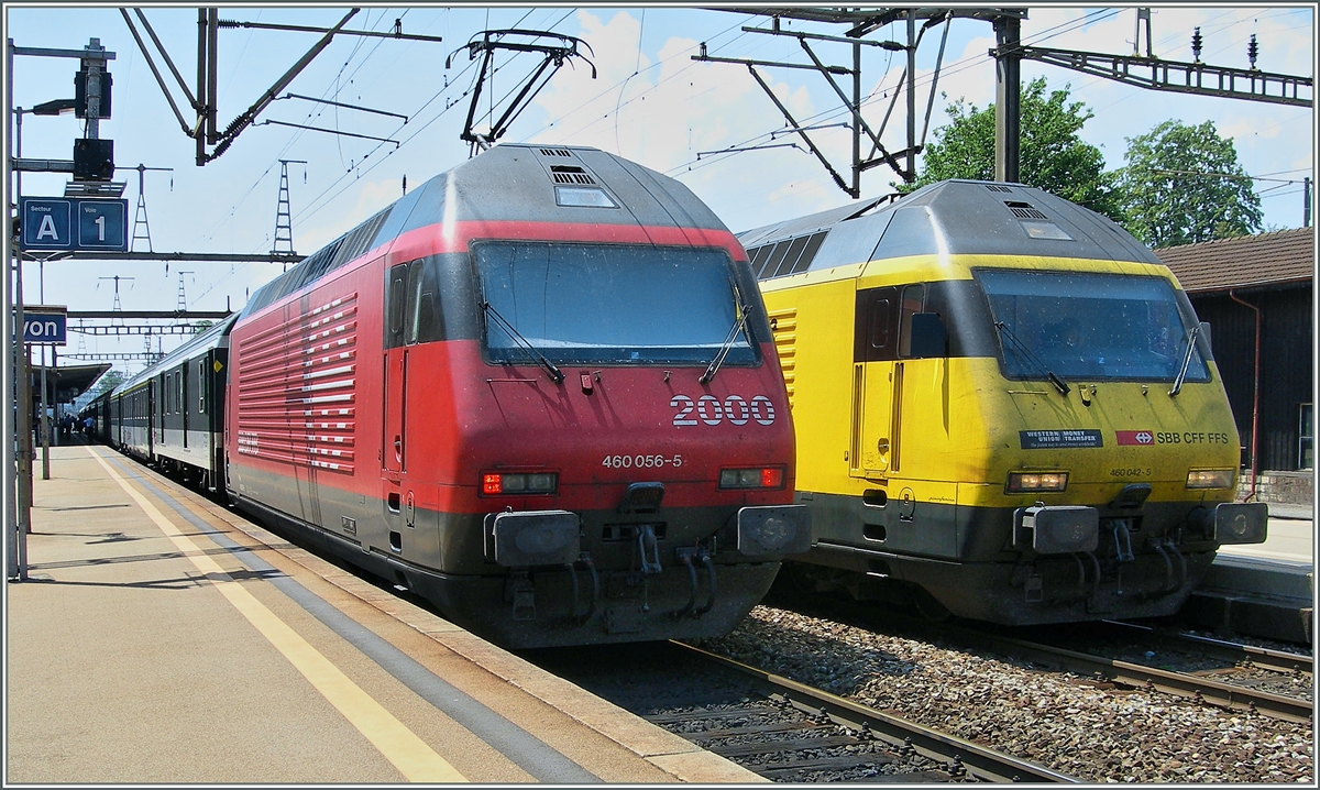 Die SBB Re 460 042-5 und 056-5 in Nyon. 25. Juli 2006