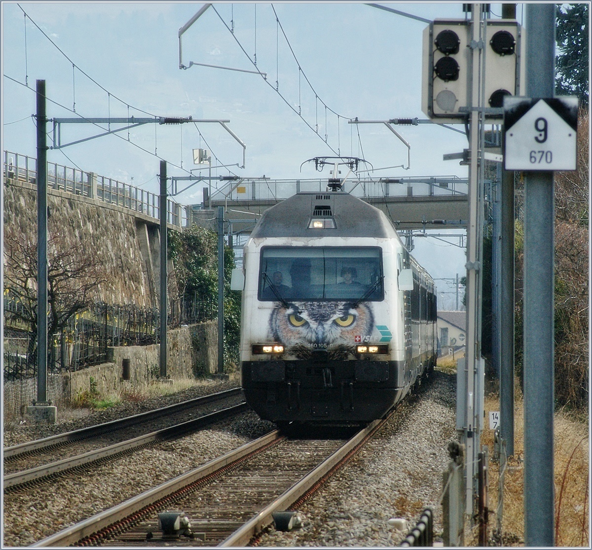 Die SBB RE 460 105-5 kurz vor St-Saphorin.
4. März 2017 