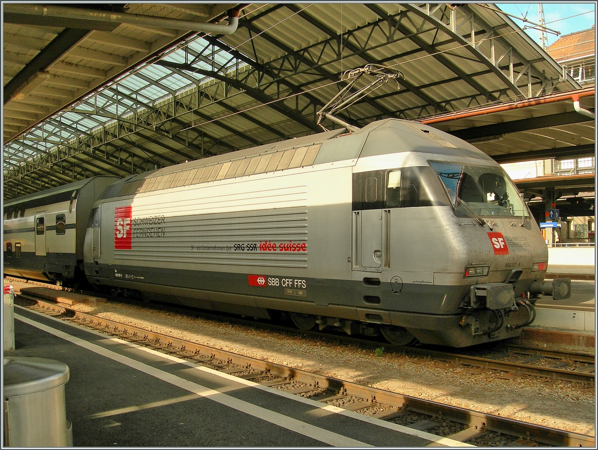 Die SBB Re 460 107-6 in Lausanne.
16. Nov. 2006