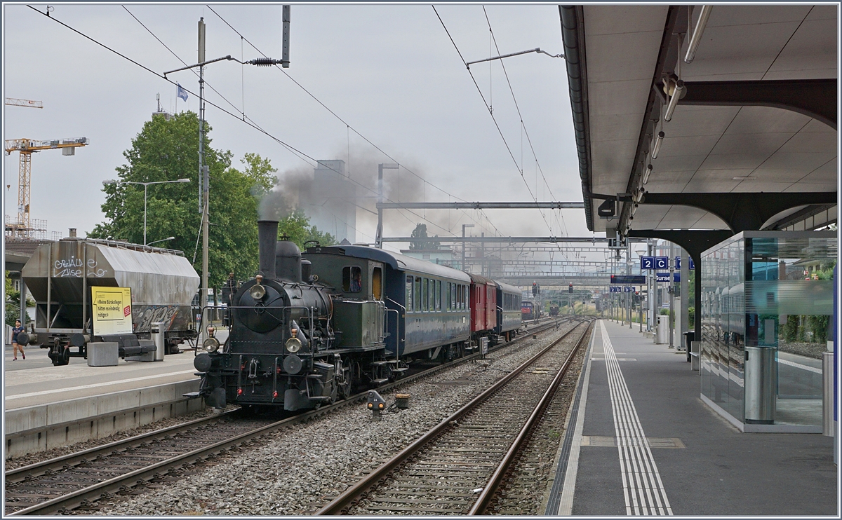 Die ST E 3/3 N5 mit ihrem Dampfzug in Sursee.
24. Juni 2018