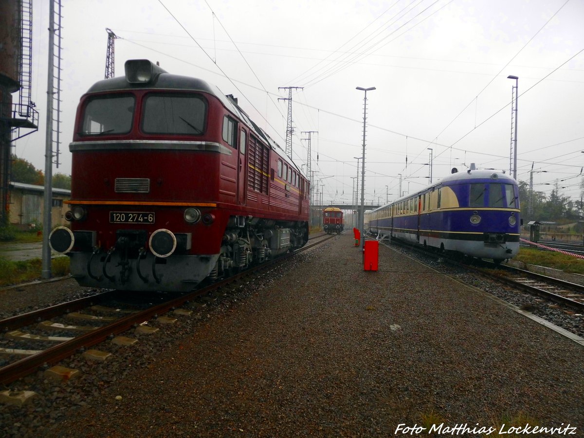 Die Taigatommel 120 274, die V75 018 (107 018) und der SVT 137 234 in Falkenberg/Elster am 8.10.16