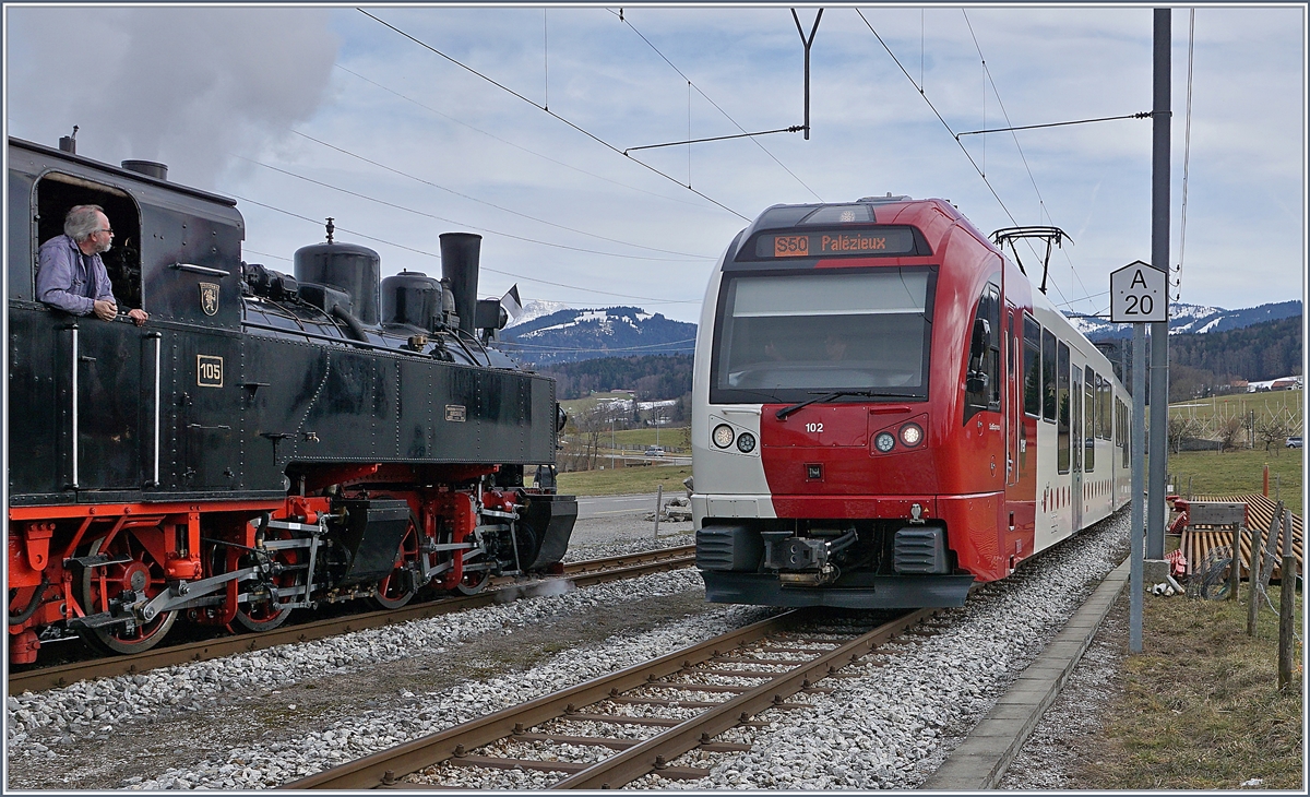 Die Vergangenheit begegnet der Gegenwart - Grund dafür ist die Zukunft: Ab Morgen wird der Bahnbetrieb zwischen Palézieux und Châtel St-Denis infolge Neubau des Durchgangs Bahnhofs von Chatel St-Denis bis im November eingestellt. 

Bossonnens, den 3. März 2019