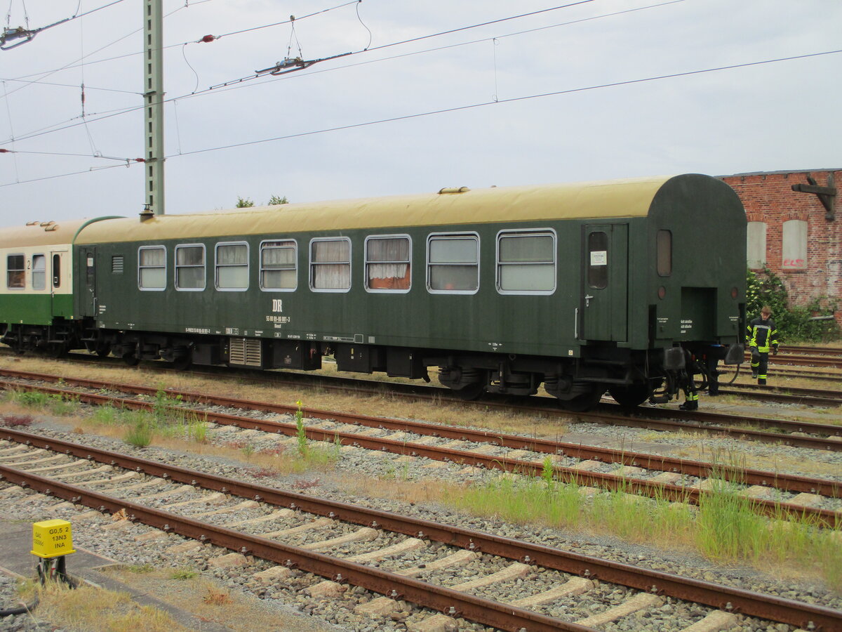 Dienstwagen 55 80 89-06 001-3,am 15.Juni 2024,in Bergen/Rügen.