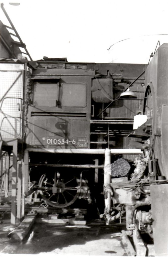 DR 01 0534 am 04.12.1983 bei Zetti in Zeitz. (Foto: Steffen Hennig)