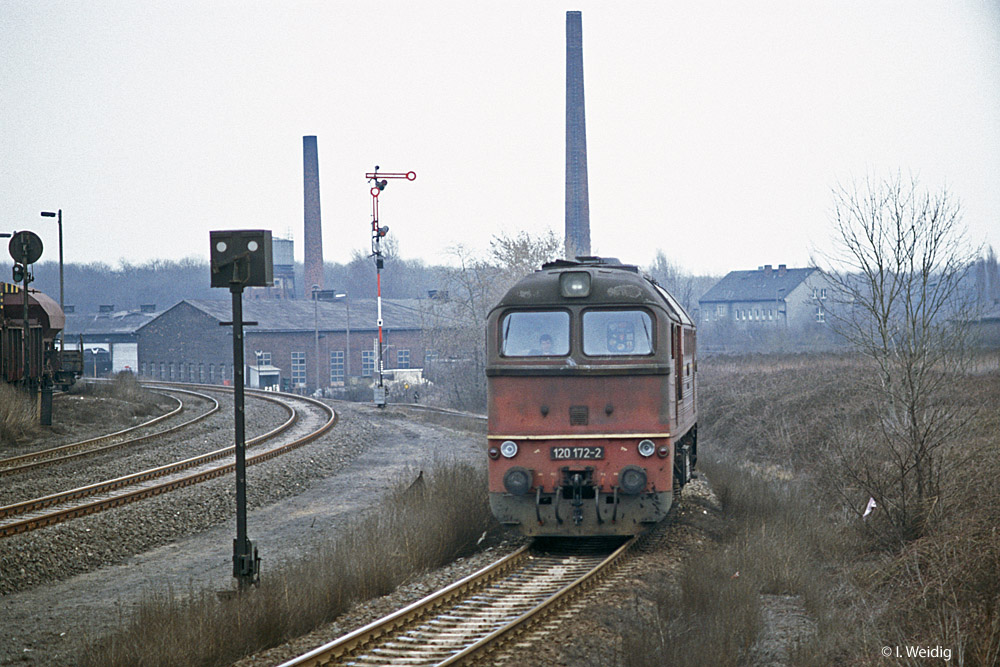 DR 120 172-2 am 19.03.1991 in Zeitz. (Foto: Ingmar Weidig)