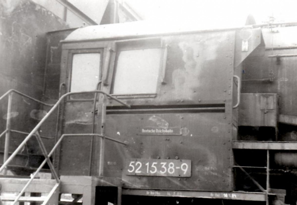 DR 52 1538 am 18.03.1984 bei Zetti in Zeitz. (Foto: Steffen Hennig)