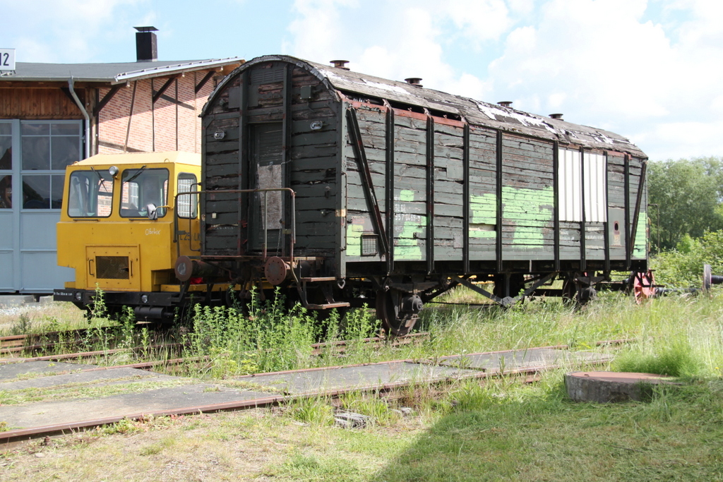 DR-Güterwagen am 10.06.2017 im Bw Wismar auf dem Gelände der Eisenbahnfreunde Wismar e.V