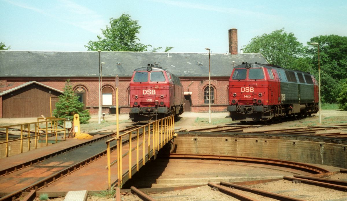 DSB Litra MZ 1416 und 1425 Esbjerg 29.05.1999